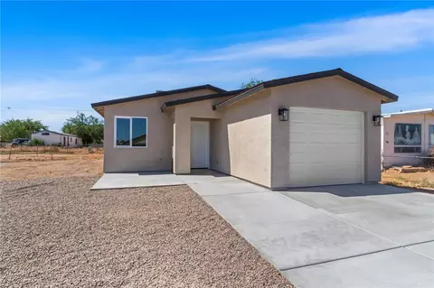Exterior - 3734 E Thompson Ave, Kingman, AZ 86409 photo 2 of 3