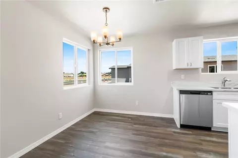 Dining - 3734 E Thompson Ave, Kingman, AZ 86409 photo 2 of 2