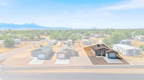 View/Area - 3734 E Thompson Ave, Kingman, AZ 86409 photo 2 of 5