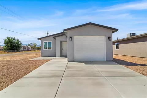3746 Thompson Ave, Kingman, AZ 86409