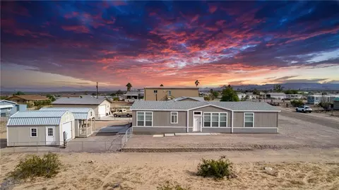 12797 S Concho Dr, Topock, AZ 86436