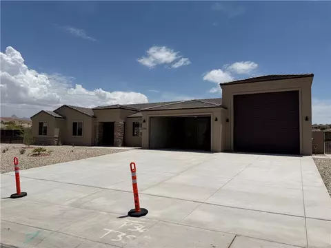 2750 Promontory Dr, Bullhead City, AZ 86429