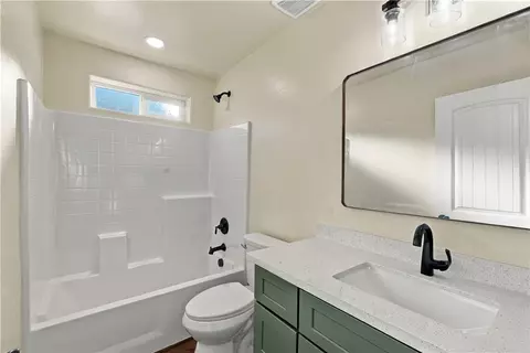 Bath - 3534 E Thompson Ave, Kingman, AZ 86409 photo 3 of 3