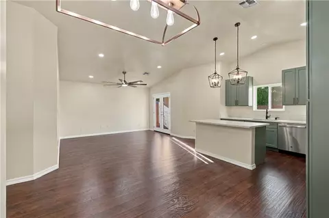 Living - 3534 E Thompson Ave, Kingman, AZ 86409 photo 2 of 3