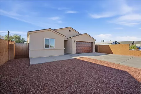 3534 E Thompson Ave, Kingman, AZ 86409
