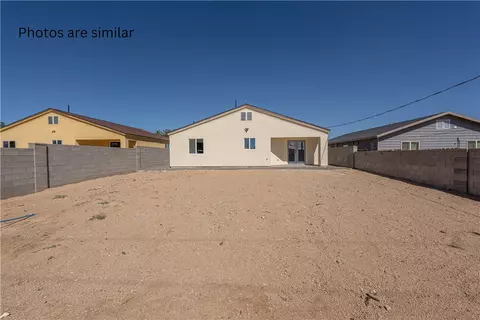 Exterior - 3534 E Thompson Ave, Kingman, AZ 86409 photo 6 of 8