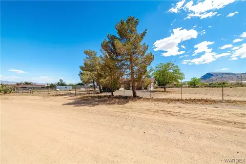 Exterior - 2100 E Valley View Rd, Kingman, AZ 86409 photo 17 of 17
