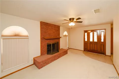 Living - 2100 E Valley View Rd, Kingman, AZ 86409 photo 1 of 11