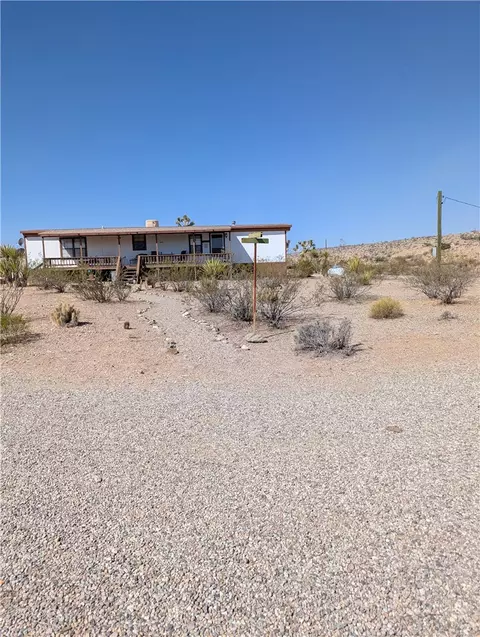 515 Driftwood Way, Meadview, AZ 86444