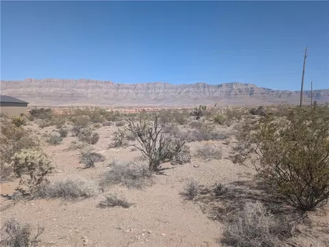 1300 E Price Dr, Meadview, AZ 86444