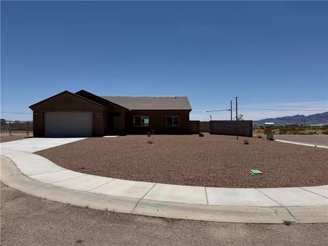 6676 W Rosario Ct, Golden Valley, AZ 86413