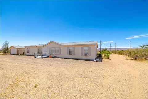 4729 N Stewart Mtn Rd, Golden Valley, AZ 86413