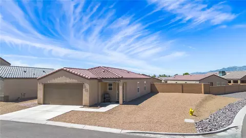 2424 Granite Cir, Bullhead City, AZ 86442