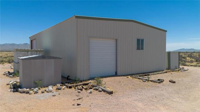 12065 N Bee Dr, Dolan Springs, AZ 86441