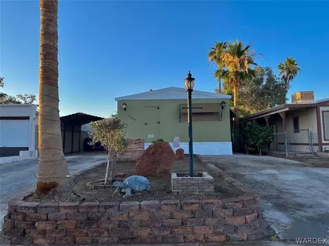 1395 Lause Rd, Bullhead City, AZ 86442