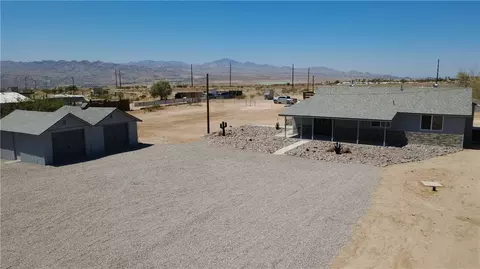 2149 Booster Dr, Bullhead City, AZ 86442