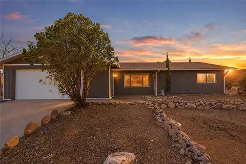6365 N Valley View Ct, Kingman, AZ 86409