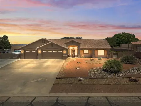 2790 Mountain Trail Rd, Kingman, AZ 86401