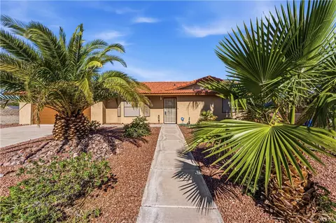 3425 Sunburst Dr, Bullhead City, AZ 86429
