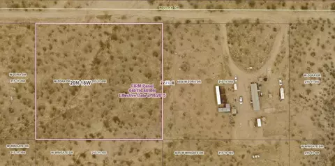000 W Zora Dr, Golden Valley, AZ 86413