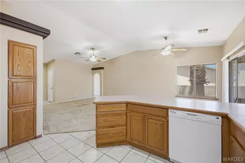 3918 N Eagle Rock Rd, Kingman, AZ 86409 photo 9