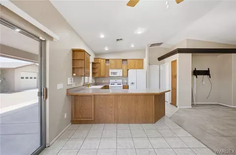 3918 N Eagle Rock Rd, Kingman, AZ 86409 photo 11