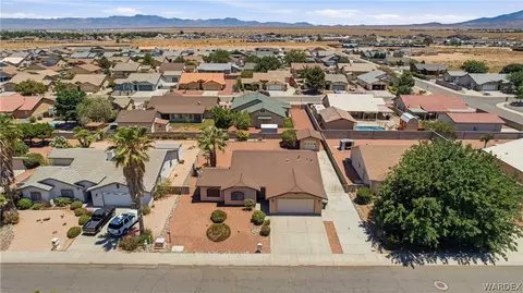 3918 N Eagle Rock Rd, Kingman, AZ 86409 photo 2