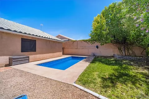 Exterior - 3063 Mallory Loop, Kingman, AZ 86401 photo 7 of 8