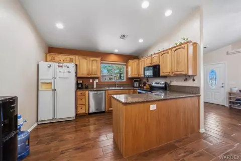 Kitchen - 3063 Mallory Loop, Kingman, AZ 86401 photo 2 of 5