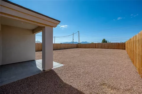 Exterior - 2720 E Devlin Ave, Kingman, AZ 86409 photo 17 of 30