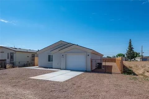 Exterior - 2720 E Devlin Ave, Kingman, AZ 86409 photo 28 of 30