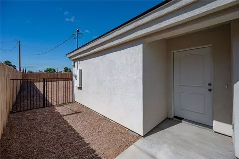 Exterior - 2720 E Devlin Ave, Kingman, AZ 86409 photo 8 of 30