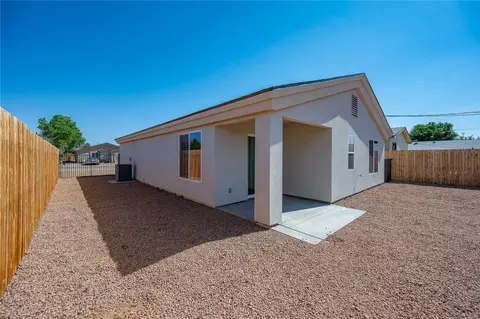 Exterior - 2720 E Devlin Ave, Kingman, AZ 86409 photo 11 of 30