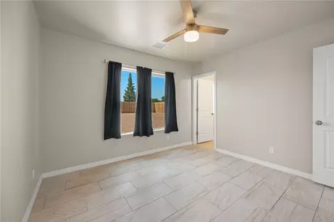 Bedroom - 2720 E Devlin Ave, Kingman, AZ 86409 photo 2 of 5