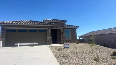 2772 Kingman Dr, Bullhead City, AZ 86429