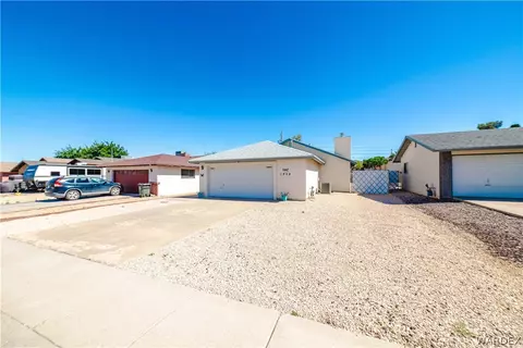 1808 Golden Gate Ave, Kingman, AZ 86401