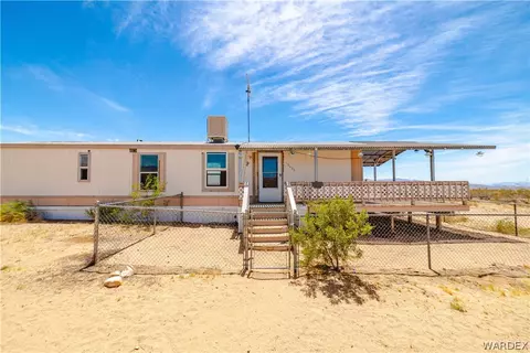 16435 S Wyatt Earp Rd, Yucca, AZ 86438