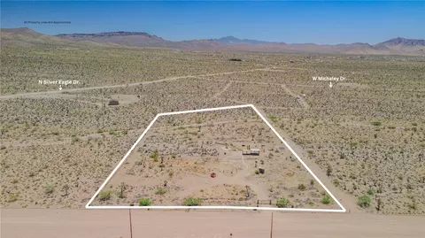 8586 W Mcgrath Dr, White Hills, AZ 86445