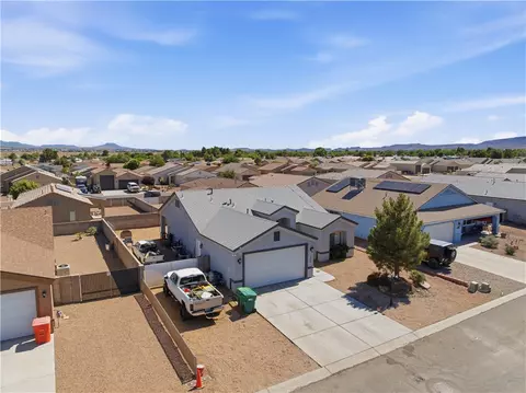 3326 E Double O Dr, Kingman, AZ 86409
