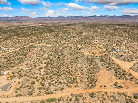 000 S Jolla Way, Kingman, AZ 86409