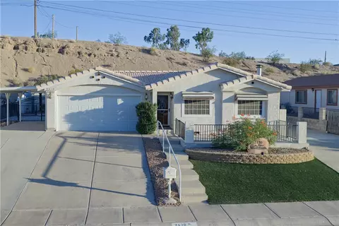 2430 S South Ridge Ave, Bullhead City, AZ 86429