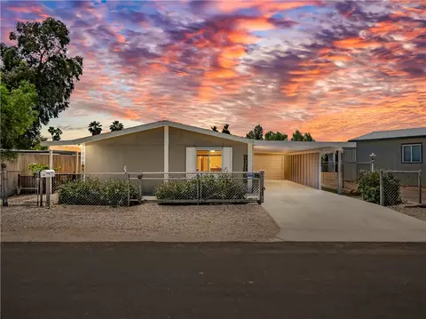 1906 Castleberry Ln, Bullhead City, AZ 86442