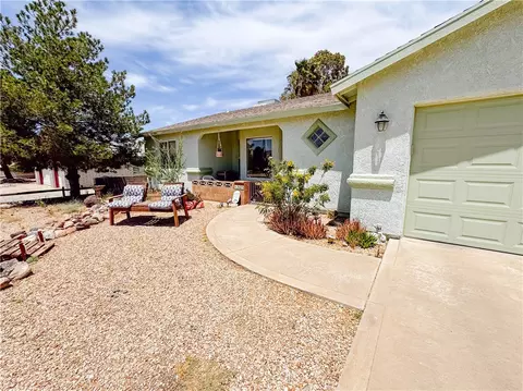 Exterior - 7675 E Monte Tesoro Dr, Kingman, AZ 86401 photo 2 of 26