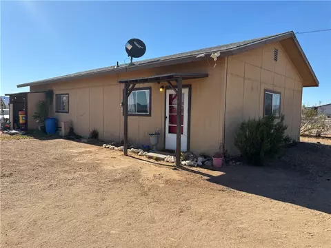 3565 N Glen Canyon Rd, Golden Valley, AZ 86413