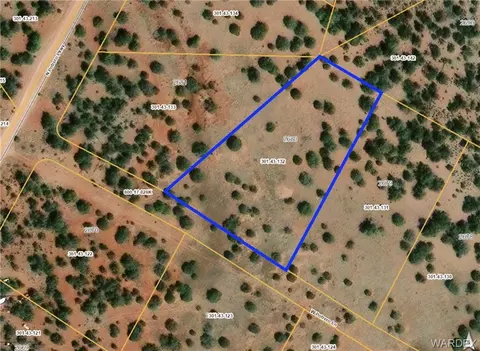 33226 W Potrero Ln, Seligman, AZ 86337