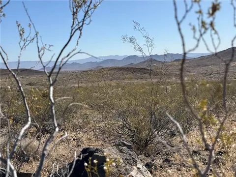 8112 N Dedo Plazuela, Kingman, AZ 86409
