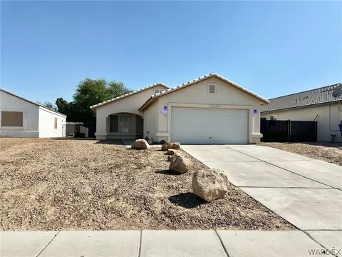 1538 Ash Ave, Bullhead City, AZ 86442