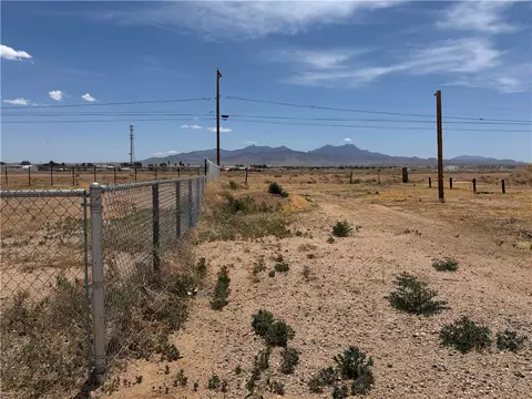 4692 N Powell Ave, Kingman, AZ 86409