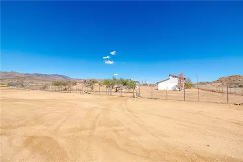 2973 E Spinner Bait Dr, Kingman, AZ 86409 photo 2