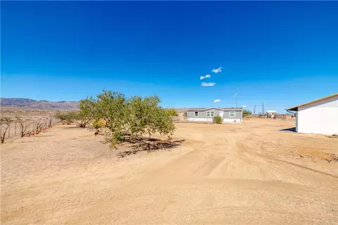 2973 E Spinner Bait Dr, Kingman, AZ 86409 photo 3
